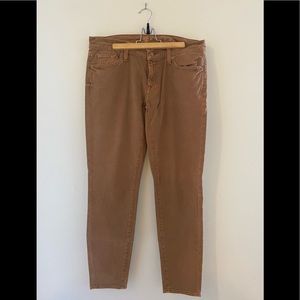 Seven for all Mankind jeans, size 29. Never worn.